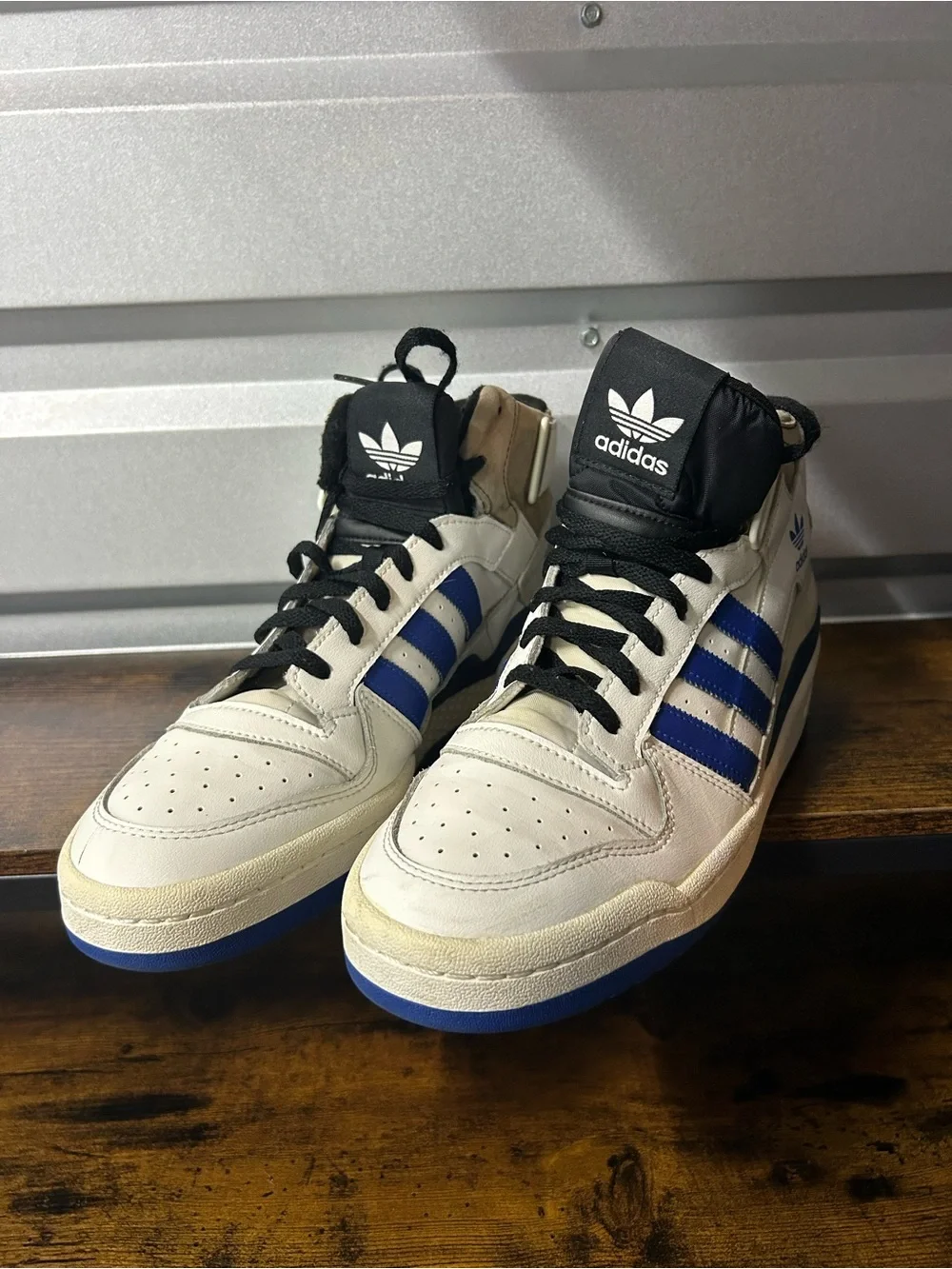 adidas forum mid
